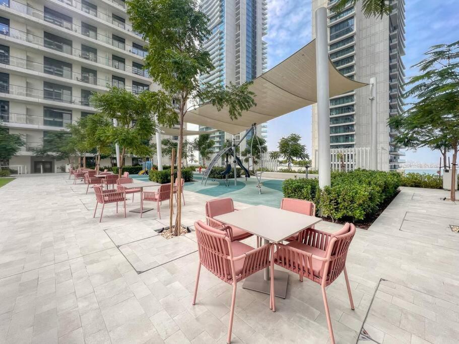Wow! New 1br With Atlantis Views - Harbour Apartment *